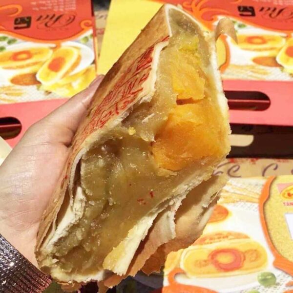 Bánh Pía Cái Đậu Xanh Sầu Riêng 8 Trứng Tân Huê Viên - Ảnh 8